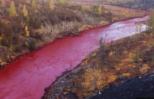 TAAZA KHABAR : विश्व की ऐसी नदी जहां पानी नही बल्कि बहता है खून