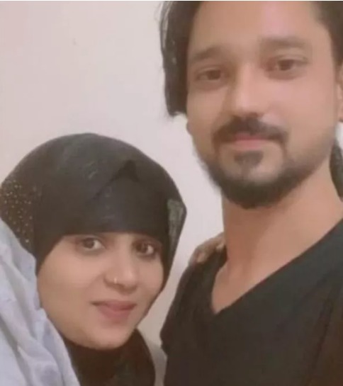 एक मुस्लिम युवक के प्रेम में आकर, कुवैत चली गई दो बच्चों की मां